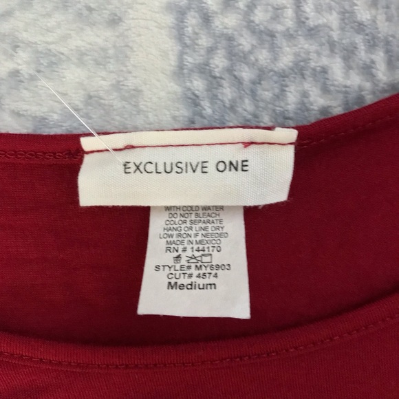 Exclusive One Rhinestone Merry Long Sleeve Christmas Sz Medium NWOT - Picture 5 of 7